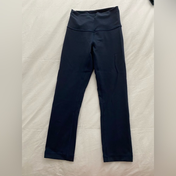 SOLD Lululemon Wunder Train HR 21” crop legging - Picture 2 of 4